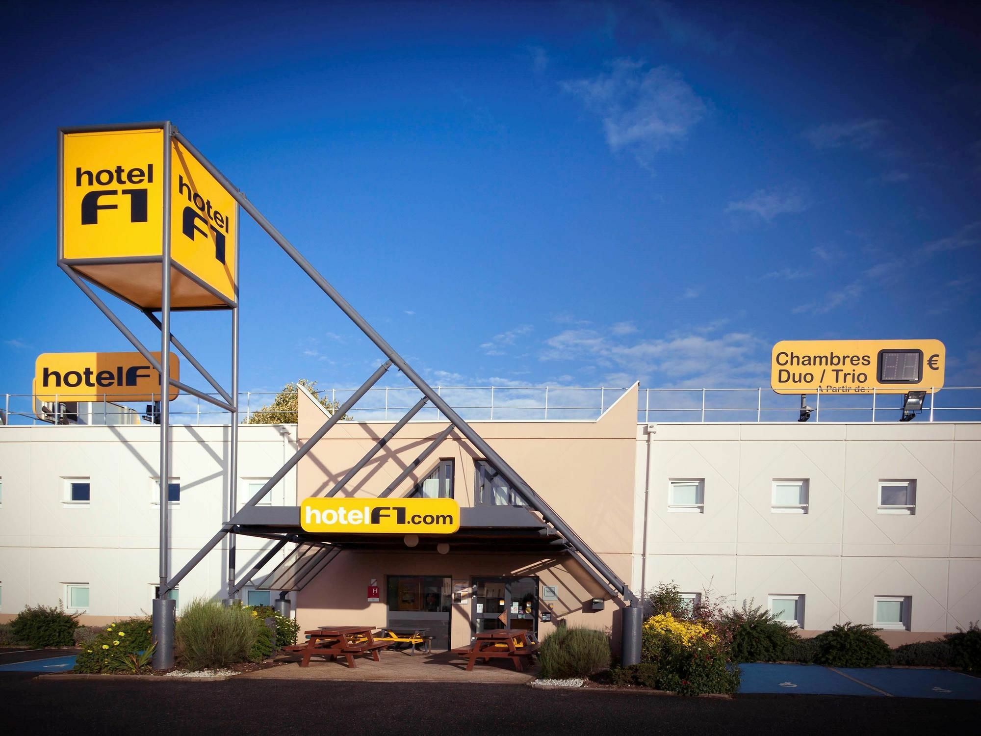 Hotelf1 Saint Witz A1 Hotel Exterior photo